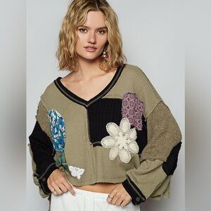 POL Women’s Oversized Cut and Sew Knit Mix Patch Detailed Top Olive Multi Size M